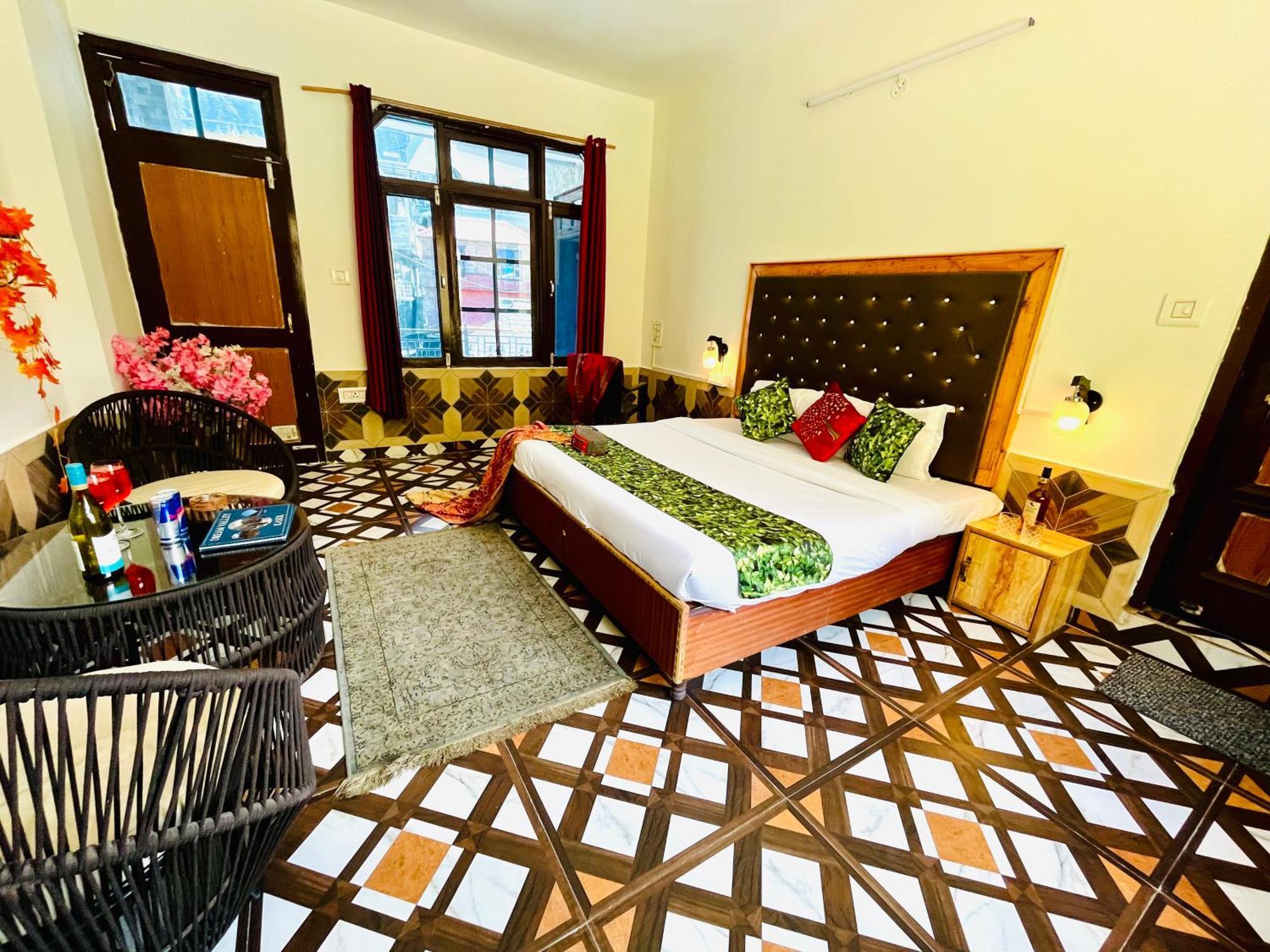 Hotel Pablo Escobar Kasol Exterior photo